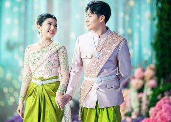 ទស្សនា​ទិដ្ឋភាព ហែជំនួនក្នុងមង្គលការ ហេង វិសាល ស្រីនា ព្រឹក​នេះ ភ្ញៀវច្រើនណាស់