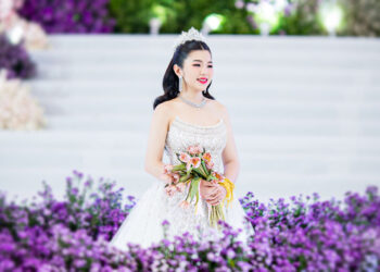 ស្រីនា ស្អាតដូចទេពអប្សរក្នុងឈុតរ៉ូបសក្បុស ក្នុងពីធីមង្គលភោជនាហារពេលល្ងាច