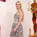 Anya Taylor លេចធ្លោជាមួយឈុតពណ៌ប្រាក់នៅលើកម្រាលព្រំក្រហម Oscars 2024