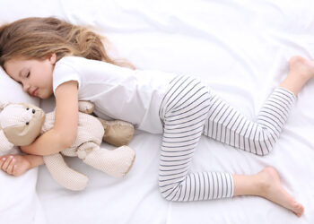 ម្ដាយ​ឪពុក ត្រូវ​តាម​ដានសុខភាពកូនៗ តាម​បញ្ហាទាំង​នេះ ​ដែល​កើត​មាន​ពេល​ស្ថិតក្នុងដំណេក