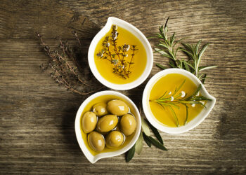 អត្ថប្រយោជន៍ដ៏អស្ចារ្យនៃប្រេងអូលីវចំពោះសុខភាព.. ដែលអ្នកពុំធ្លាប់បានដឹងពីមុនមក!