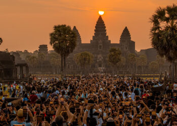 កម្ពុជារកចំណូលបានជិត ២០លានដុល្លារ ក្នុងរយៈពេល ៤ខែដំបូងឆ្នាំនេះ ពីលក់បណ្ណចូលទស្សនារមណីដ្ឋាន