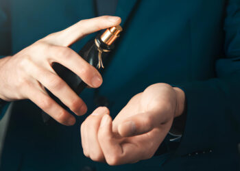 ក្លិនដែលបង្ហាញអំពីភាពអង់អាច និងទាក់ទាញបំផុតសម្រាប់បុរស!