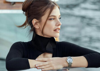 Babara Palvin បង្កើតភាពឆើតឆាយជាមួយនាឡិកា Longines Conquest ម៉ូដែលថ្មី