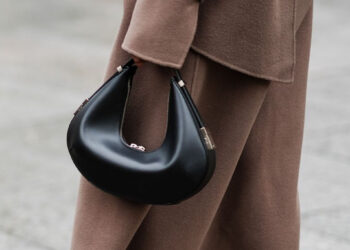 សាមញ្ញ បែបថ្លៃថ្នូរ! បើកបង្ហាញម៉ូតកាបូបតម្លៃសមរម្យ រំលេចម៉ូតហ្វេសិនយ៉ាងស្រស់ស្អាត