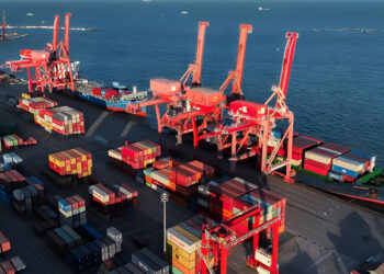 ការនាំចេញផលិតផលក្នុងវិស័យកាត់ដេរ កើនឡើង ២០,៦៩ ភាគរយ ក្នុងរយៈពេល៥ខែដើមឆ្នាំ២០២៤