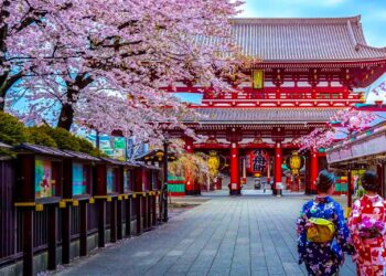 រវាងទីក្រុង តូក្យូ និងទីក្រុង អូសាកា មួយណាជាជម្រើសល្អនៃទិសដៅទេសចរណ៍នៅក្នុងប្រទេសជប៉ុន