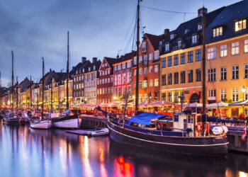 Happy Danes in DENMARK – An artistic, cosmopolitan & wondrous link to Europe & Scandinavia