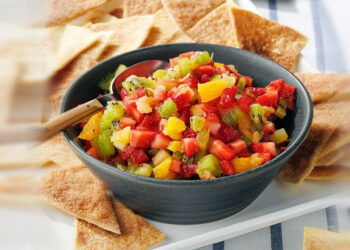 Fruit Salsa and Cinamon Chips