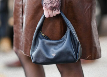 THE MINIMALIST APPROACH