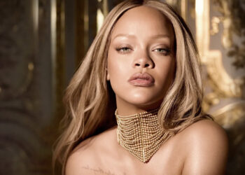 Rihanna ក្លាយជាតំណាងមុខមាត់ថ្មីនៃយុទ្ធនាការទឹកអប់ J’Adore របស់ Dior ជាផ្លូវការ