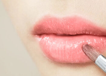 ប្រេះបបូរមាត់ញឺកញាប់ តើមកពីបញ្ហាអ្វី?