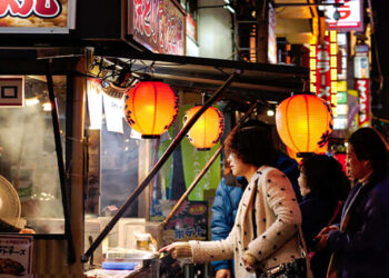 ម្ហូបអាហារតាមដងចិញ្ចើមផ្លូវ “Street Food” ទាំង6 ជុំវិញពិភពលោក ដែលអ្នកគួរសាកភ្លក់