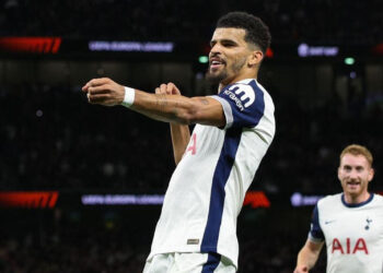 លោក Gurbanov ថាចាញ់ Spurs 3-0 ជារឿងមួយ តែរឿងស្ទះចរាចរណ៍ក្នុងការធ្វើដំណើររបស់ក្រុមលោកទើបជារឿងធំ