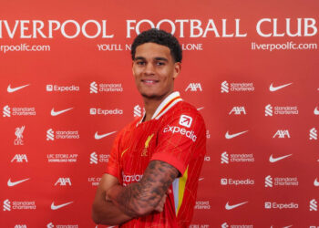 Jarell Quansah ចុះកុងត្រាថ្មីជាមួយ Liverpool