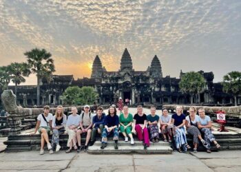 កម្ពុជាបានចំណូលជាង ៣២លានដុល្លារពីការលក់សំបុត្រចូលទស្សនារមណីយដ្ឋានអង្គរ