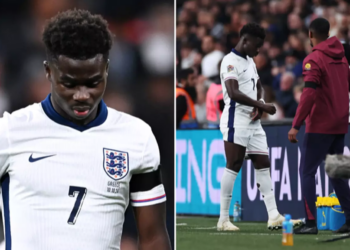 Bukayo Saka បានចាកចេញពីជំរុំអង់គ្លេសត្រលប់ទៅក្លឹបរបស់គាត់វិញ