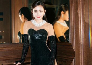 ស្ទីលនៃការស្លៀកពាក់របស់ តារាសម្តែង Yang Mi ពិតជាឡូយឆាយ និងអេឡេហ្គង់