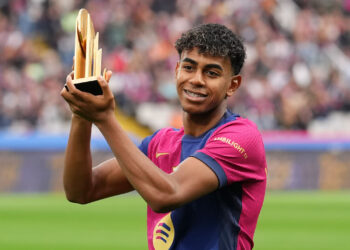 ផ្លូវការ៖ ខ្សែប្រយុទ្ធ Lamine Yamal របស់ Barcelona វ័យ 17 ឆ្នាំ ឈ្នះពានរង្វាន់ Golden Boy Award ឆ្នាំ 2024