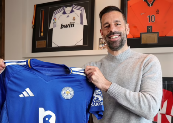 ផ្លូវការ៖ លោក Ruud van Nistelrooy ត្រូវបានតែងតាំងជាគ្រូបង្វឹក Leicester City