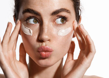 គន្លឹះថែរក្សាស្បែក ក្នុងកំឡុងរដូវធ្លាក់ខ្យល់ត្រជាក់