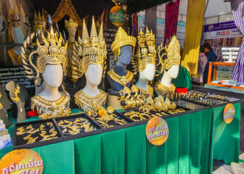 ”ពិព័រណ៍ស្នាដៃសិប្បកម្មដូនតា” – សិប្បកម្មខ្មែរដ៏អស្ចារ្យ