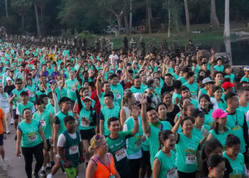 ទិវារត់ប្រណាំងអន្តរជាតិពាក់កណ្តាលម៉ារ៉ាតុងលើកទី២៩ នៅអង្គរវត្ត ទទួលបានការគាំទ្រយ៉ាងច្រើនដែលមានអ្នកចូលរួមរហូតដល់ ១៣,៨៧៧នាក់ និងមកពី ៨៧ប្រទេស