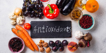 (Khmer) ស្វែងយល់ពី “សារធាតុប្រឆាំងអុកស៊ីតកម្ម” – Antioxidants