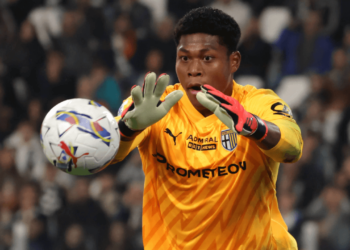 ក្លឹប Chelsea, Manchester City និង Newcastle United រក្សាការចាប់អារម្មណ៍លើ Zion Suzuki