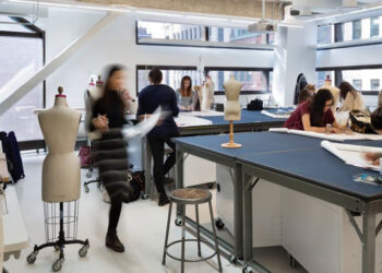 ចង់ក្លាយជាអ្នករចនាម៉ូត ត្រូវដឹងពីគន្លឹះខ្លះៗក្នុងការជ្រើសរើសសាលាដើម្បីដុសខាត់ជំនាញ