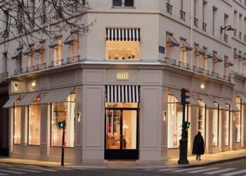 វត្តមានហាងថ្មីនៃម៉ាកយីហោដ៏ប្រណីត “AMI” នៅទីក្រុងប៉ារីស