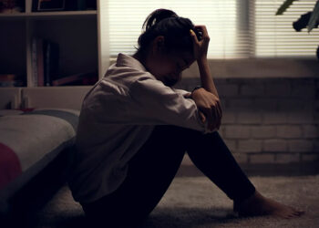 ហេតុអ្វីបានជាស្រ្តីតែងមានអារម្មណ៍សោកសៅ និងបាក់ទឹកចិត្តជាញឹកញាប់?