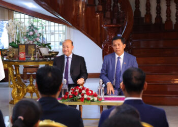 មន្ត្រីរាជការស៊ីវិលកម្ពុជា ៤០រូប មកពីក្រសួង ស្ថាប័នចំនួន ១០ នឹងចូលរួមវគ្គបណ្តុះបណ្តាលស្តីពីគោលនយោបាយ និងអភិបាលកិច្ចល្អ នៅសាធារណរដ្ឋឥណ្ឌា