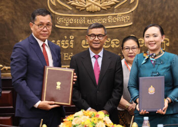 ឥណ្ឌា និងកម្ពុជា ចុះអនុស្សរណៈយោគយល់គ្នាចំនួន ២ ក្រោមគម្រោងផ្តល់ផលរហ័ស ក្នុងវិស័យអប់រំ