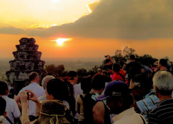 Pilot Implementation of Visa Exemption for Chinese Tourists in 2026