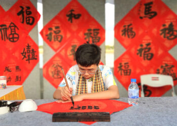 កម្មវិធី “ឈ្វេងយល់ពីវប្បធម៌កម្ពុជា-ចិន” បានជម្រុញការផ្លាស់ប្តូរវប្បធម៌ទៅវិញទៅមកឱ្យកាន់តែស៊ីជម្រៅ